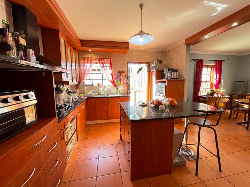 3 Bedroom Property for Sale in Panorama Western Cape